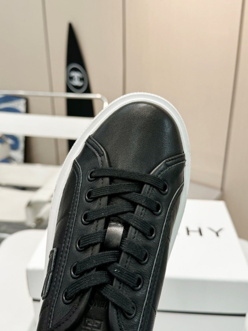 Givenchy Sneakers